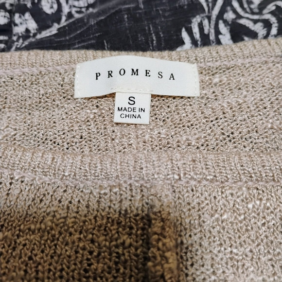 Promesa Light Tan Crew Neck Cropped Sweater - Picture 5 of 11